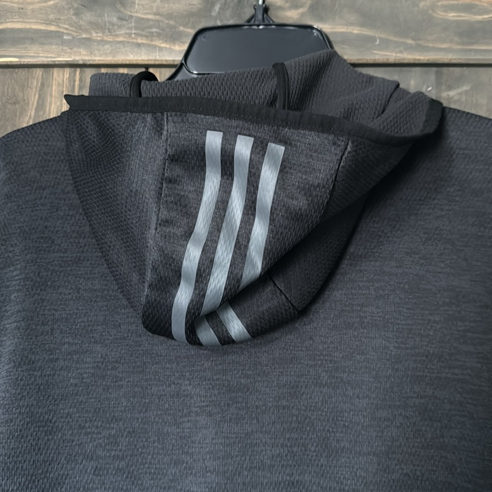 Adidas Universal Lightweight Jacket - Picture 4 of 7